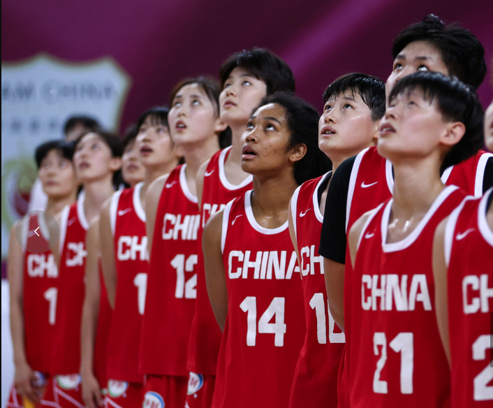 北理工裴副教授很聪明，在国外水了个硕士，博士回国内读，毕业后给院长师叔当助理